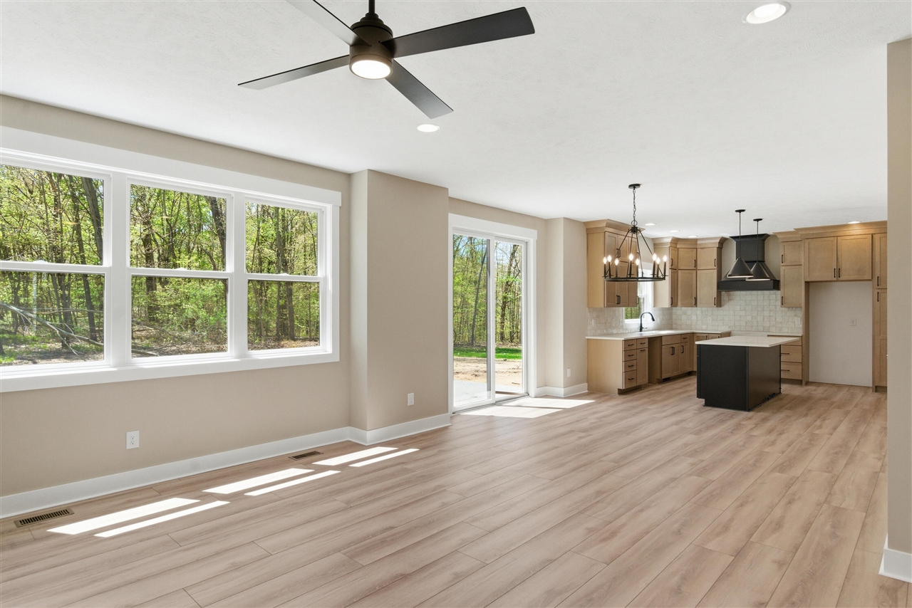 9941 Honey Creek Trail Property Photo 14