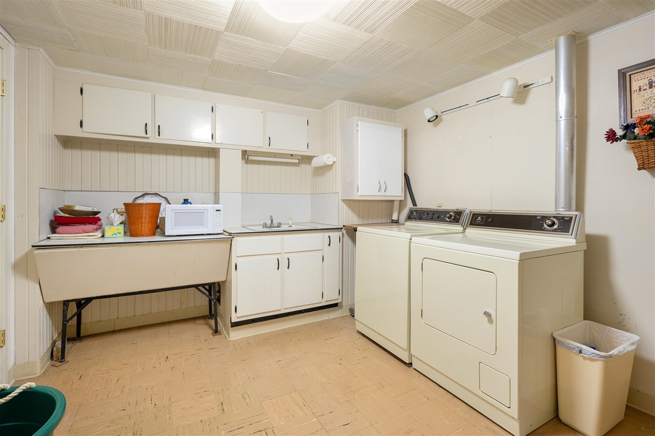 10320 Douglas Avenue Property Photo 25