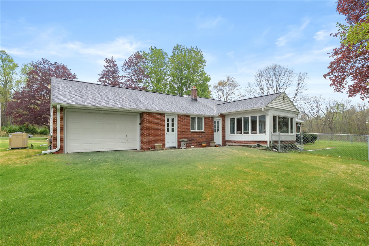 10320 Douglas Avenue Property Photo 29
