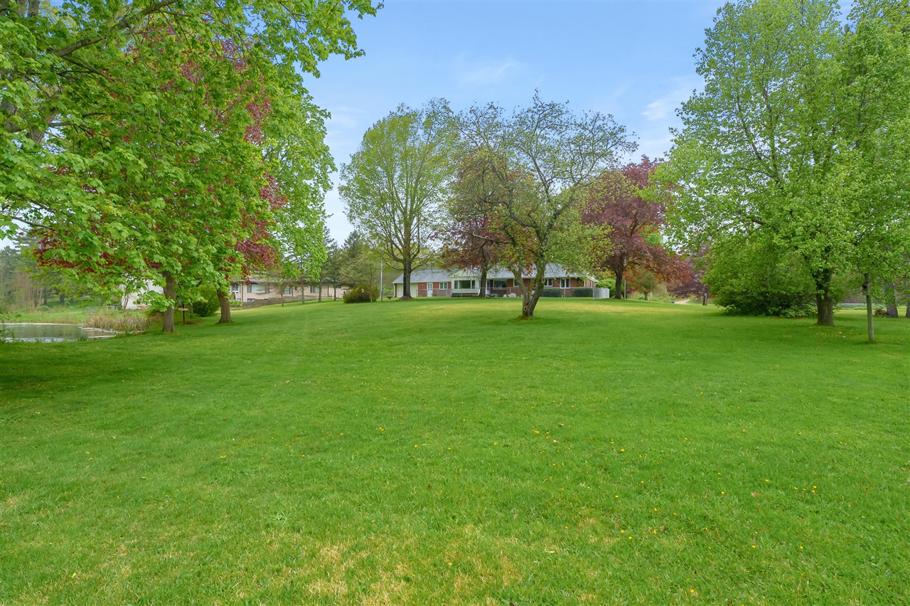 10320 Douglas Avenue Property Photo 35