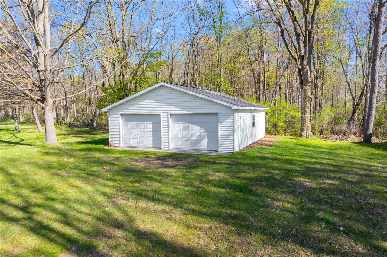 10320 Douglas Avenue Property Photo 51