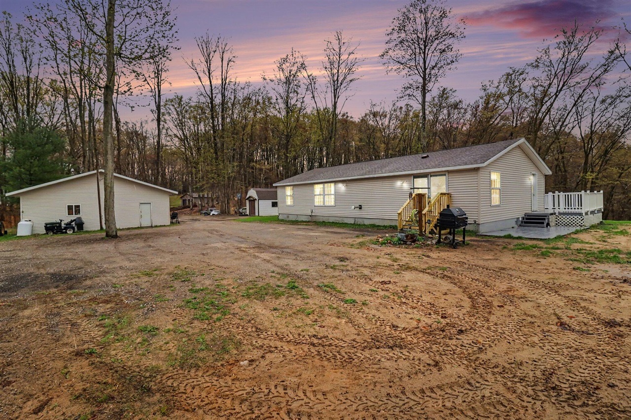 6547 S Outer Loop Drive Property Photo 1