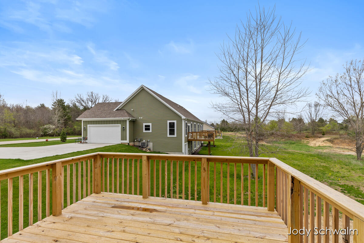 754 Noble Drive Property Photo 39