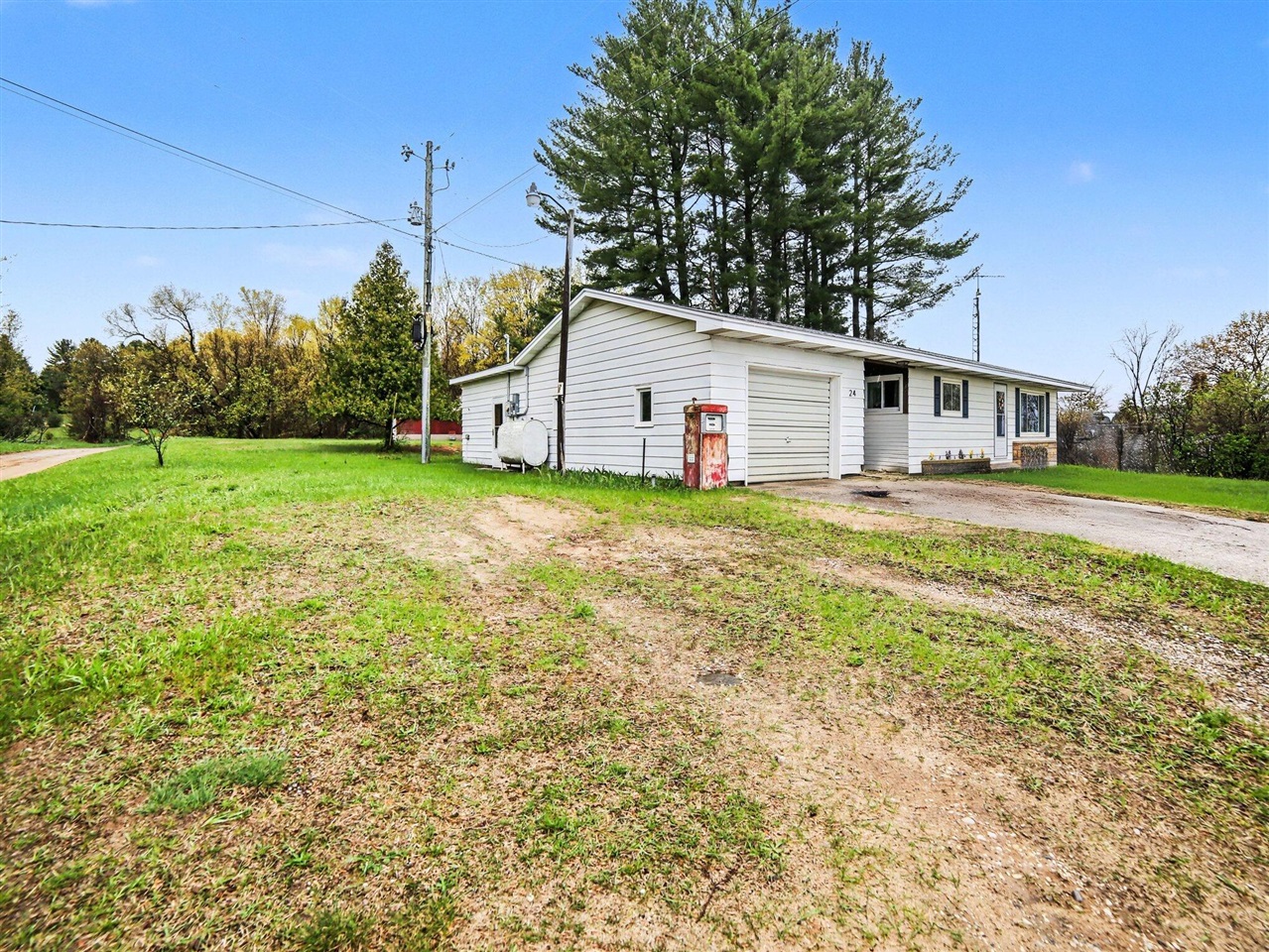 24 E Polk Road Property Photo 23