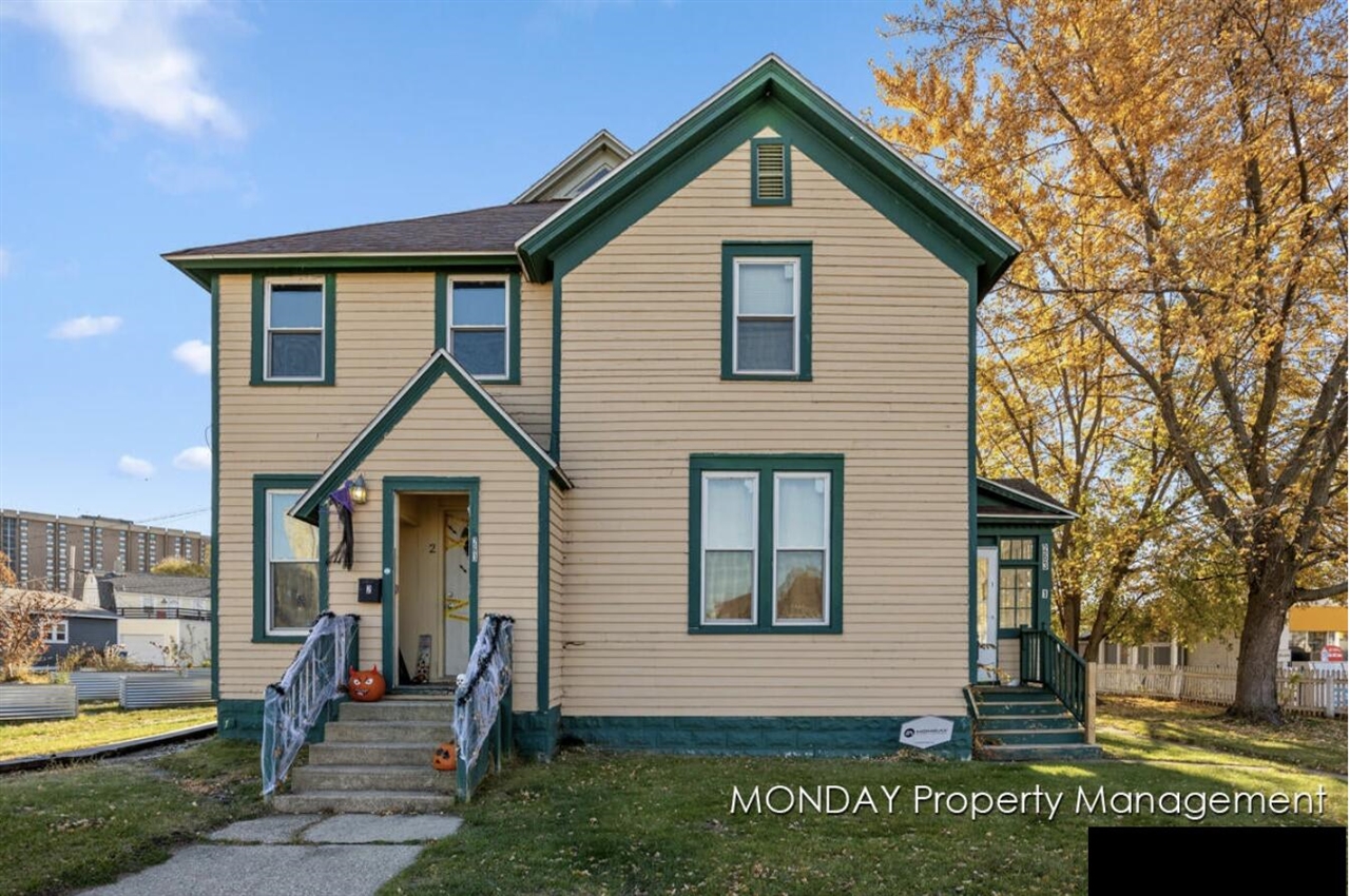 263 W Muskegon Avenue