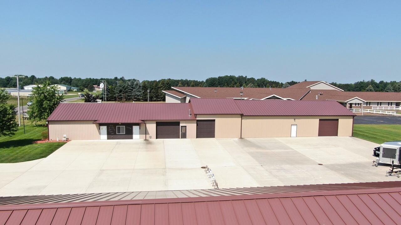 7230 9 Mile Road Property Photo 1