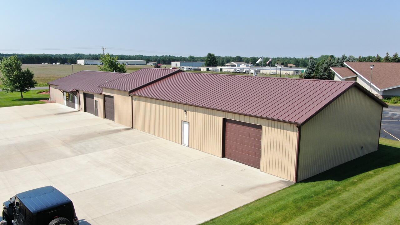 7230 9 Mile Road Property Photo 4