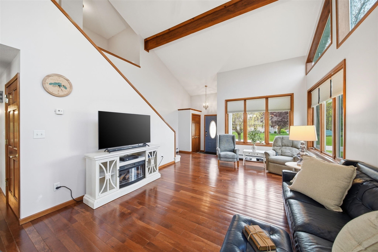 7155 Bayview Road Property Photo 12