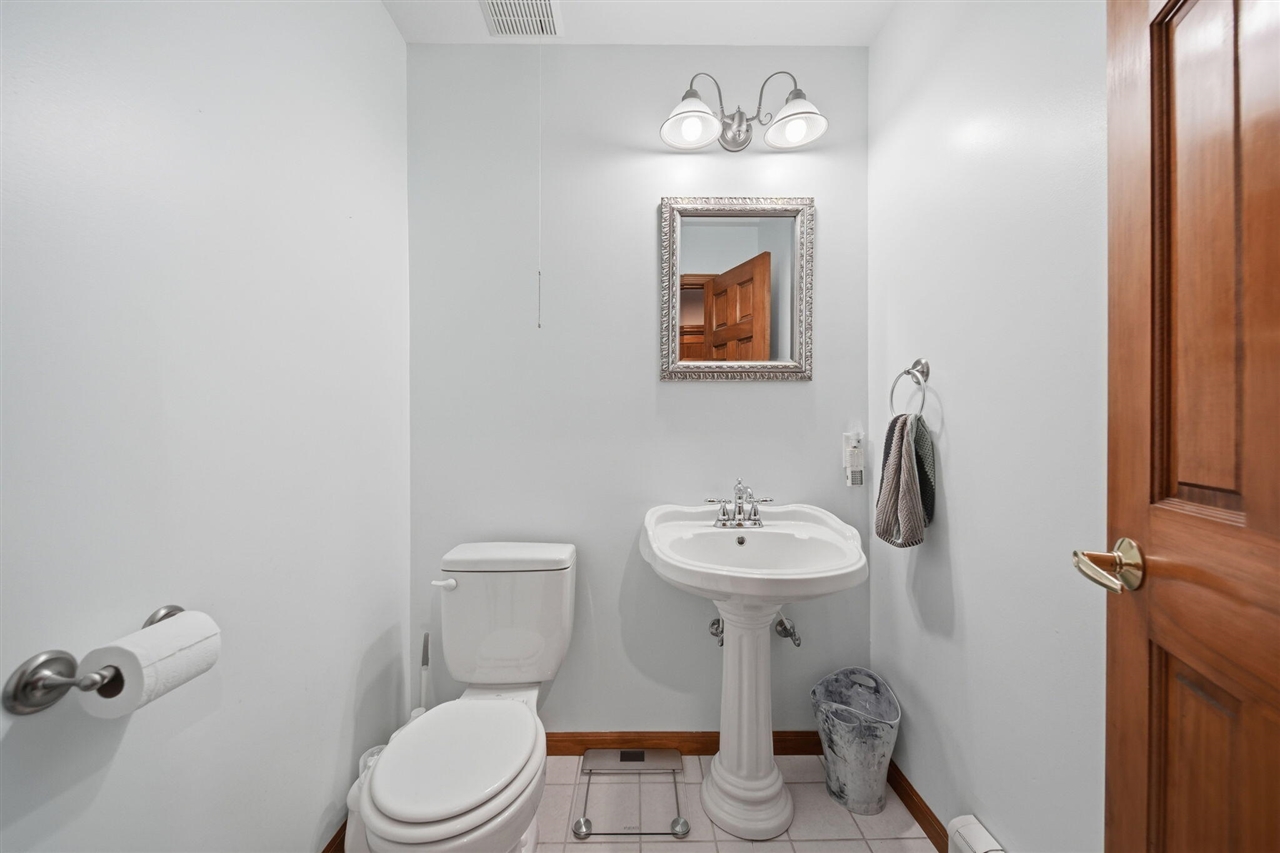 7155 Bayview Road Property Photo 27