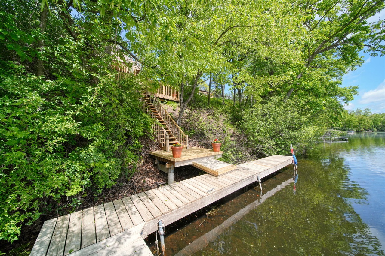 10771 Woodbrook Drive Property Photo 5