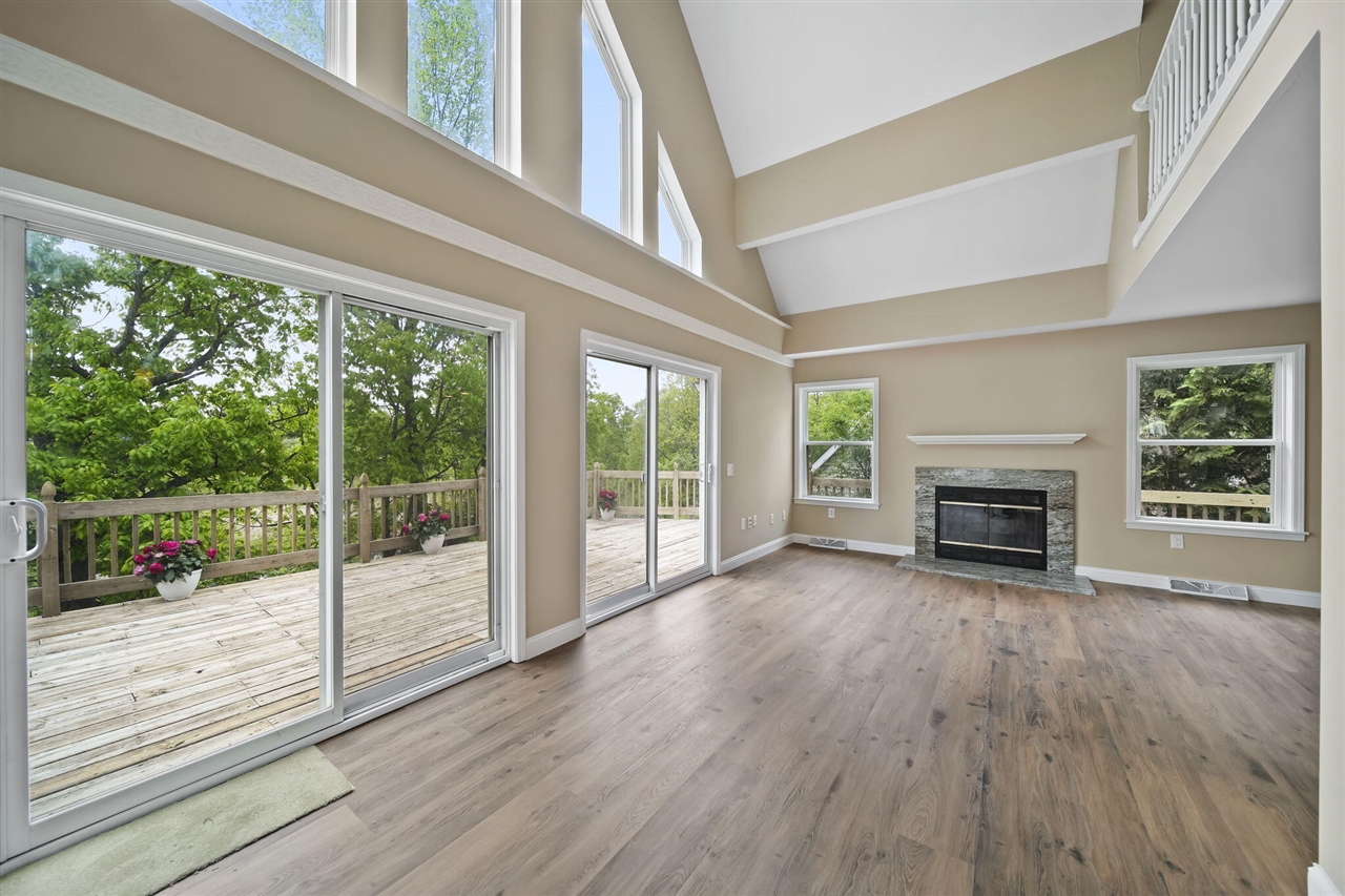 10771 Woodbrook Drive Property Photo 14