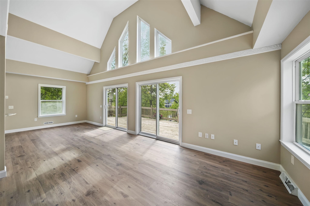 10771 Woodbrook Drive Property Photo 15