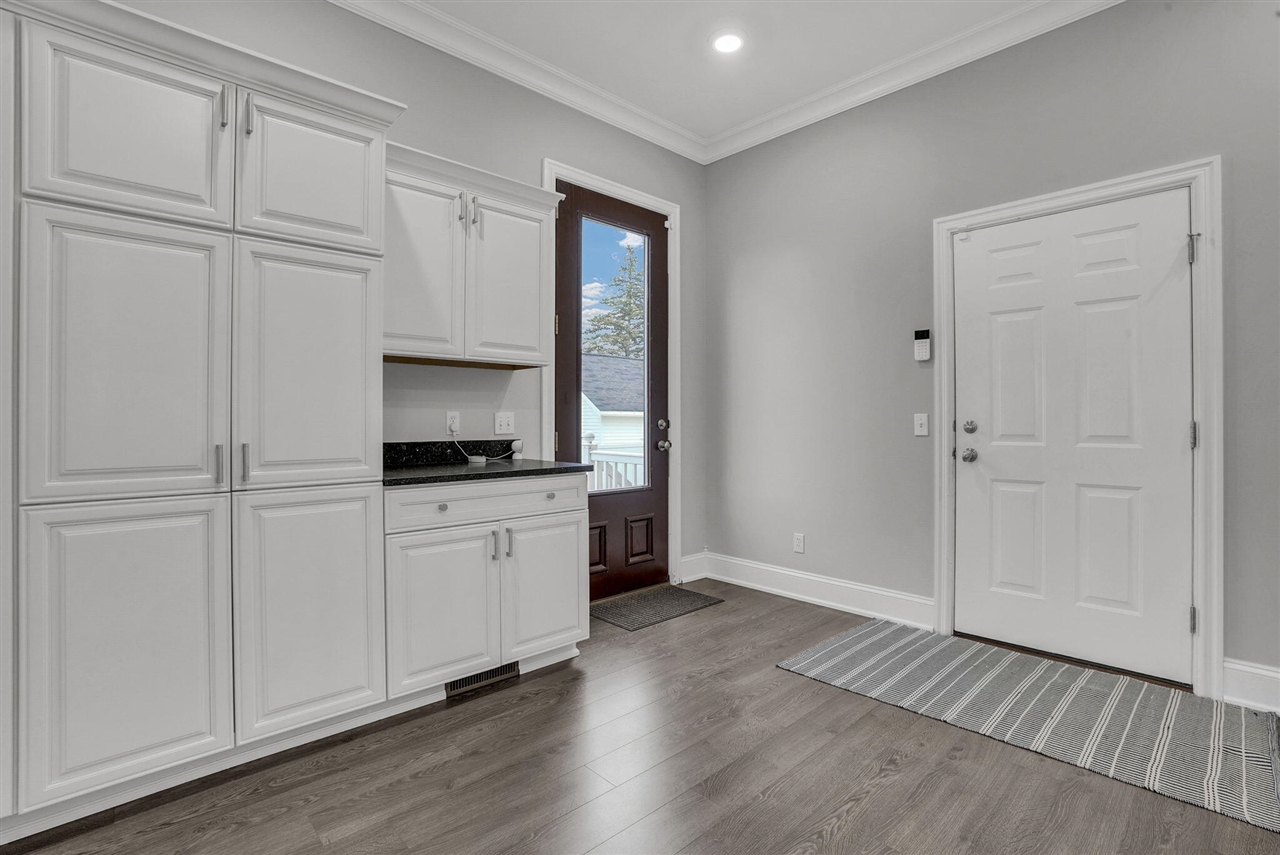 2121 Sunnyside Drive Property Photo 29