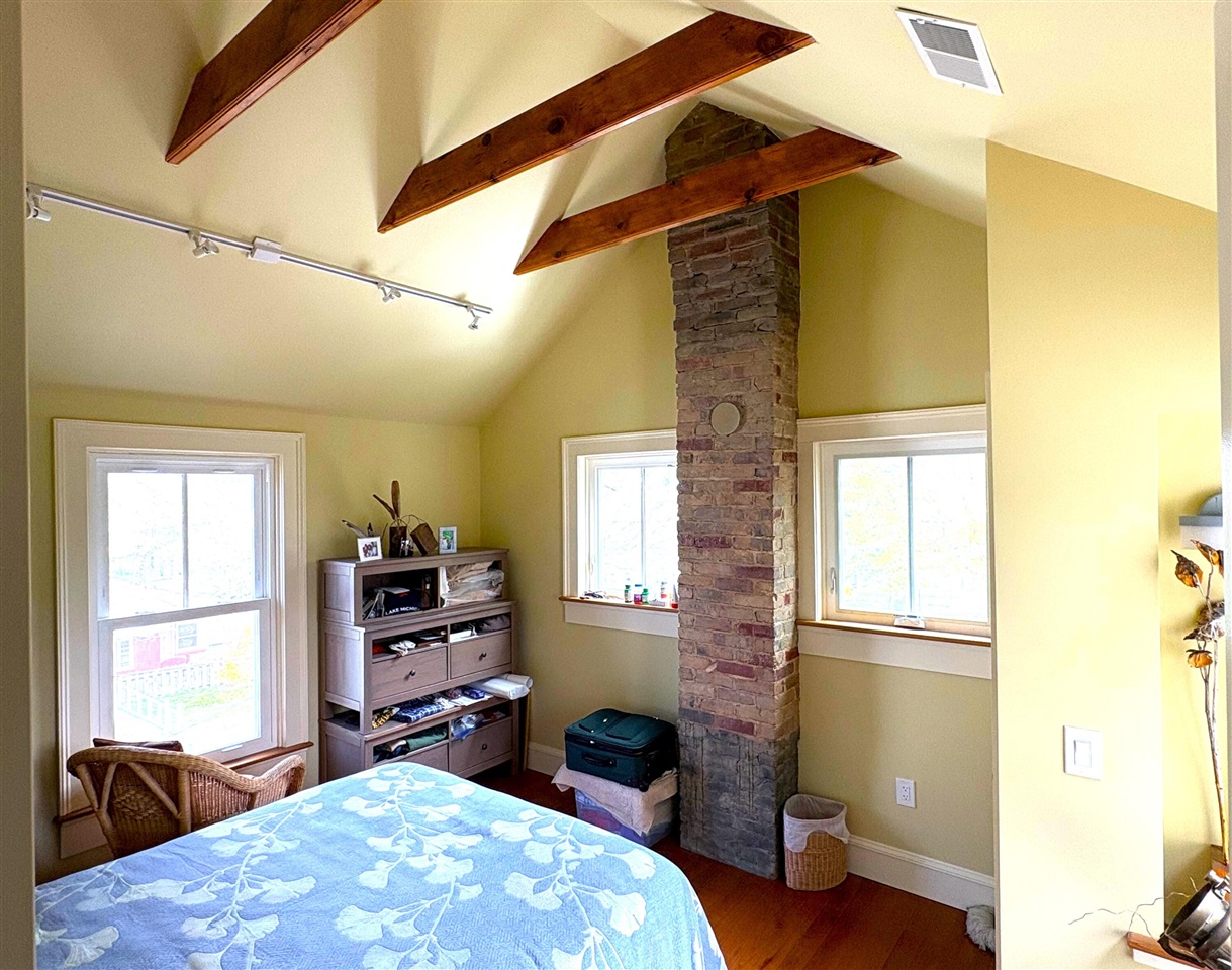211 Maple Street Property Photo 25