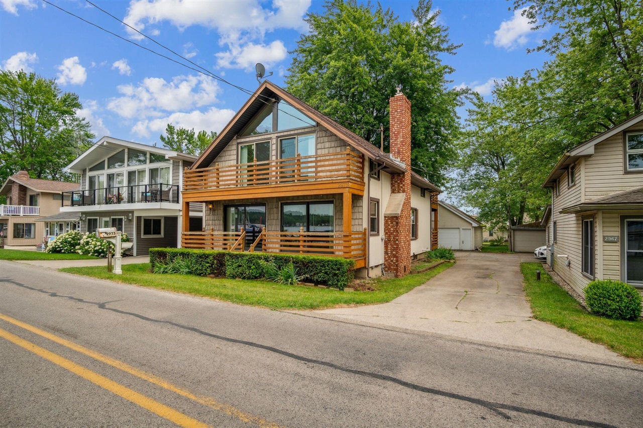 2973 Round Lake Highway Property Photo 1
