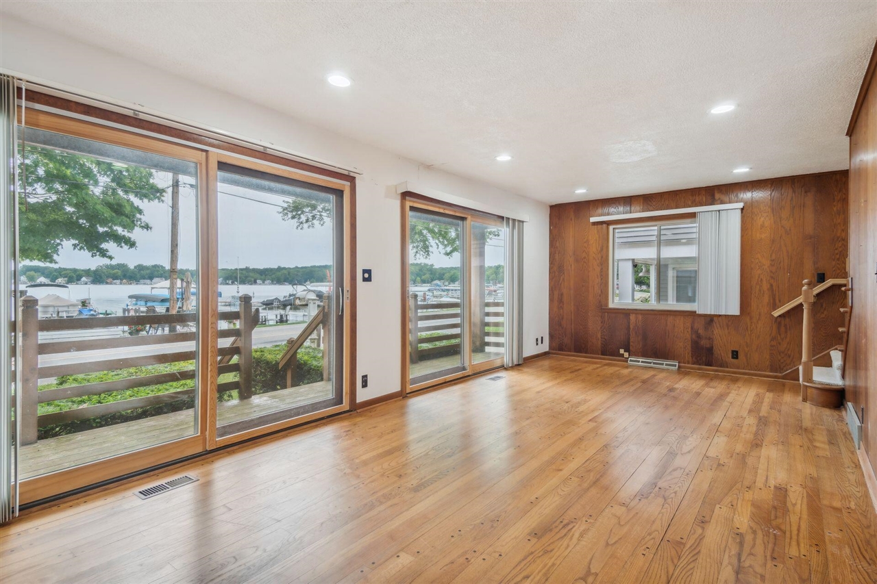 2973 Round Lake Highway Property Photo 7