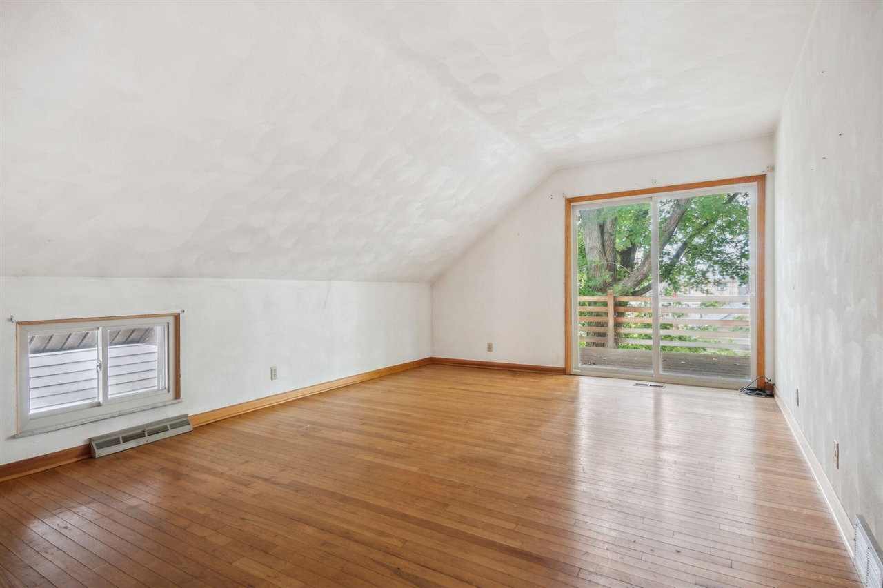 2973 Round Lake Highway Property Photo 17