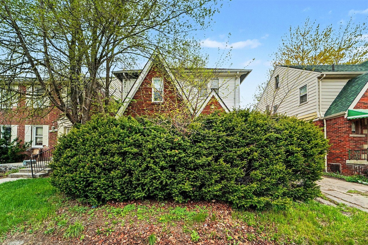 16247 Washburn Street Property Photo 1