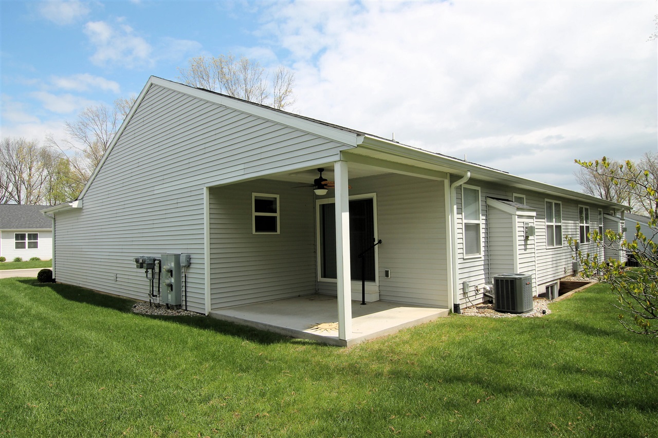 7241 Glendora Lane Property Photo 4