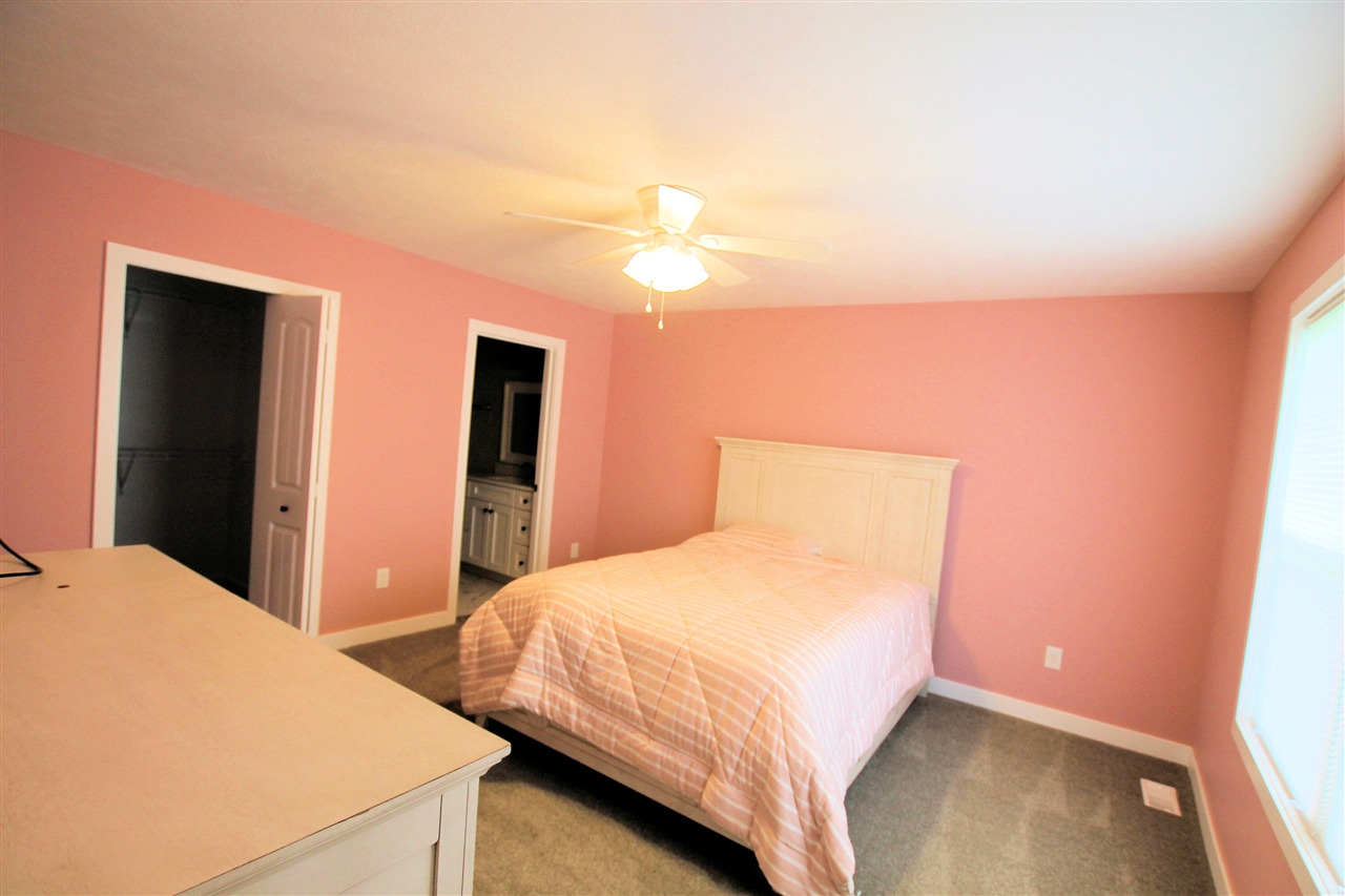 7241 Glendora Lane Property Photo 11