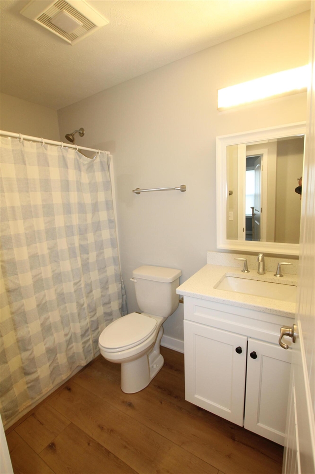 7241 Glendora Lane Property Photo 15