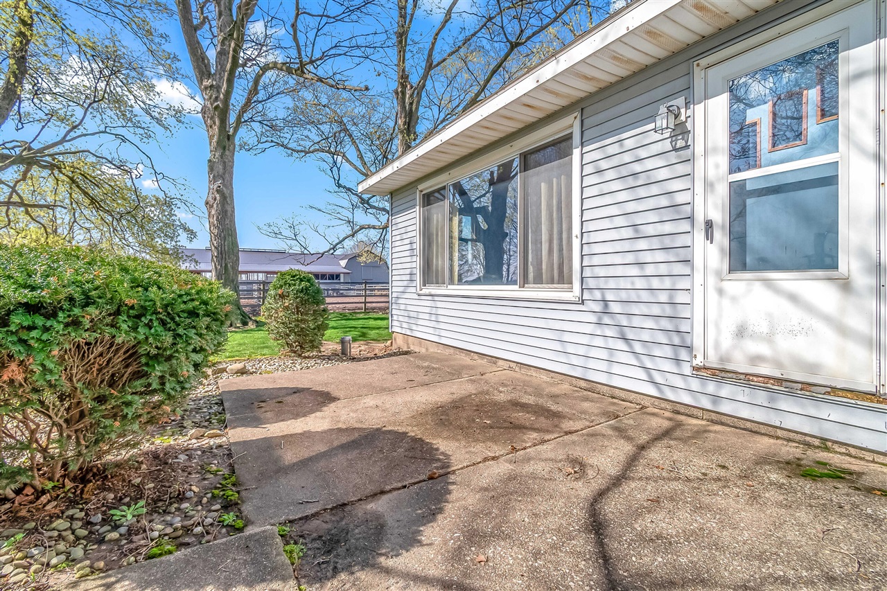 650 Boone Road Property Photo 4