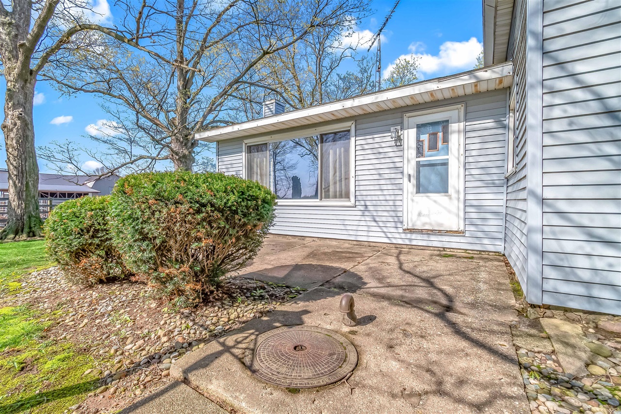 650 Boone Road Property Photo 5