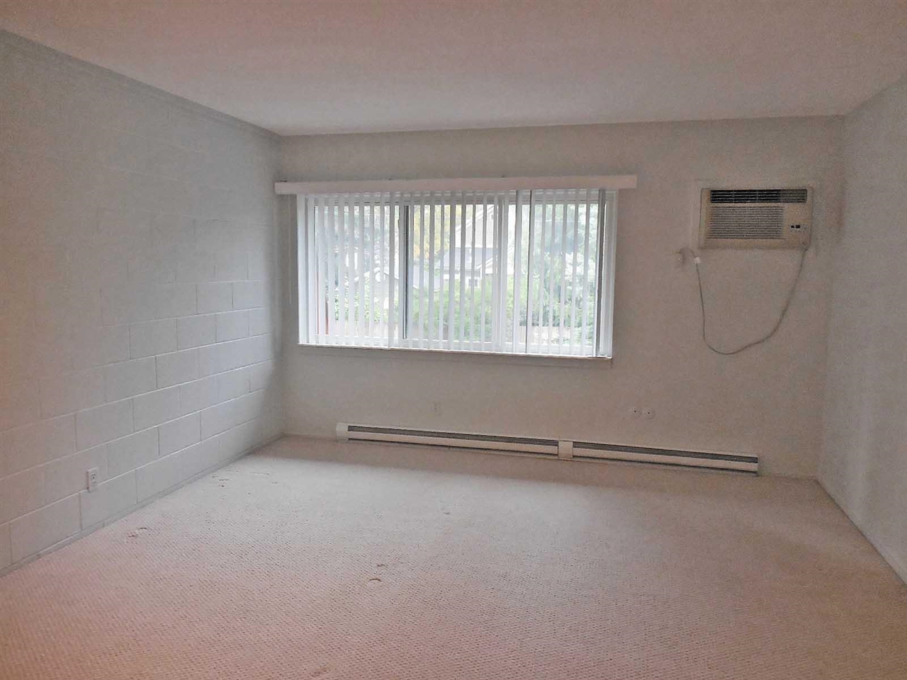 442 S 1st Street Property Photo 7