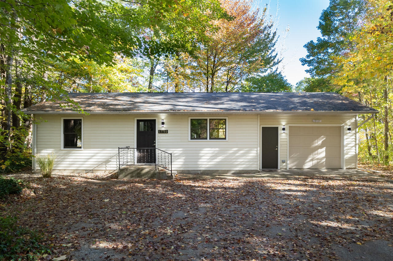 17751 Blue Star Highway Property Photo 1