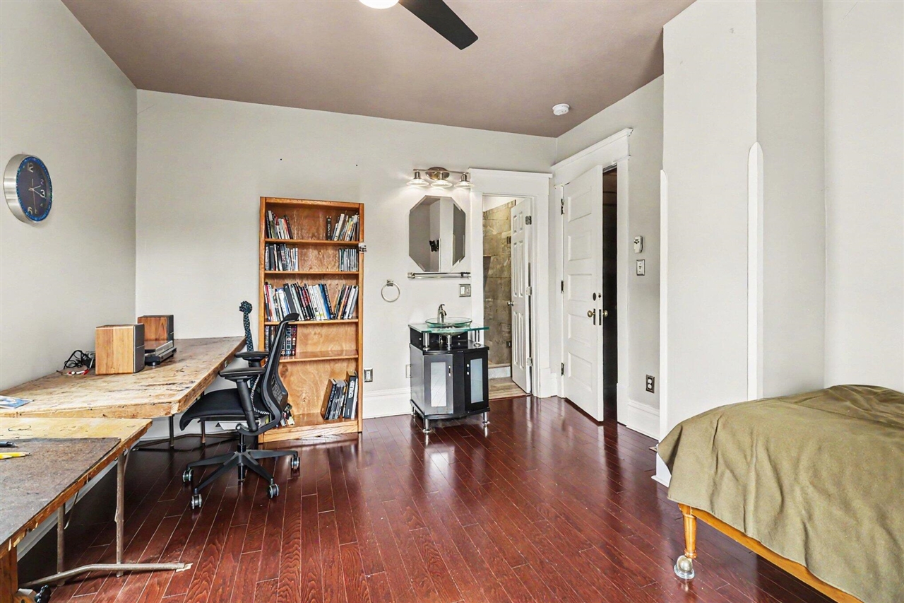 303 S Courtland Street Property Photo 36