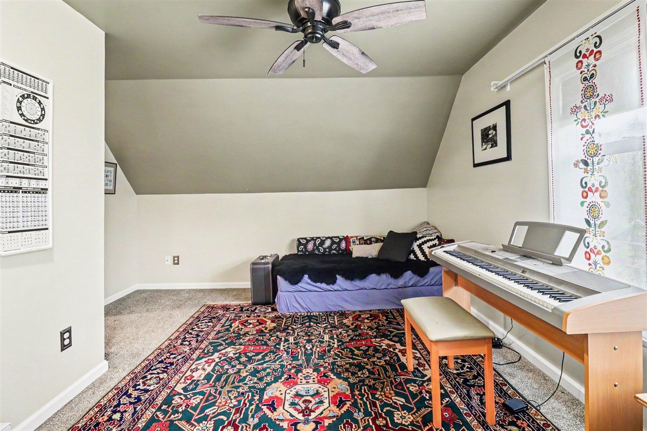 303 S Courtland Street Property Photo 42