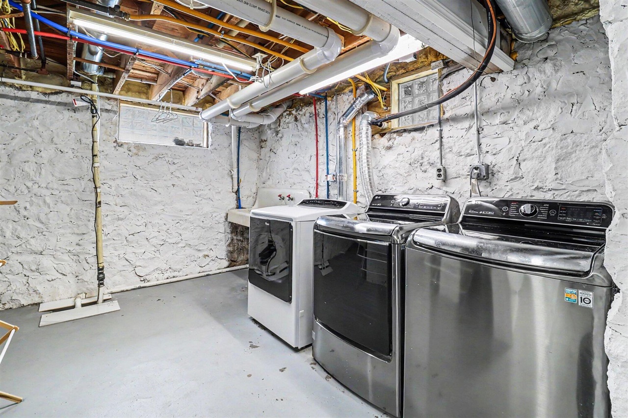 303 S Courtland Street Property Photo 47