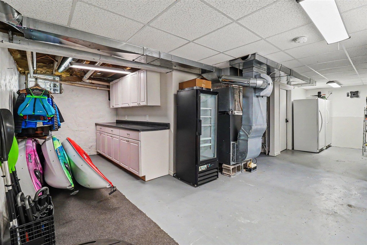 303 S Courtland Street Property Photo 49