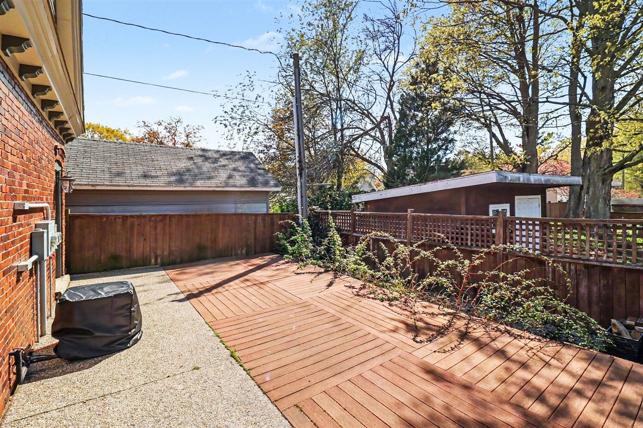 303 S Courtland Street Property Photo 66