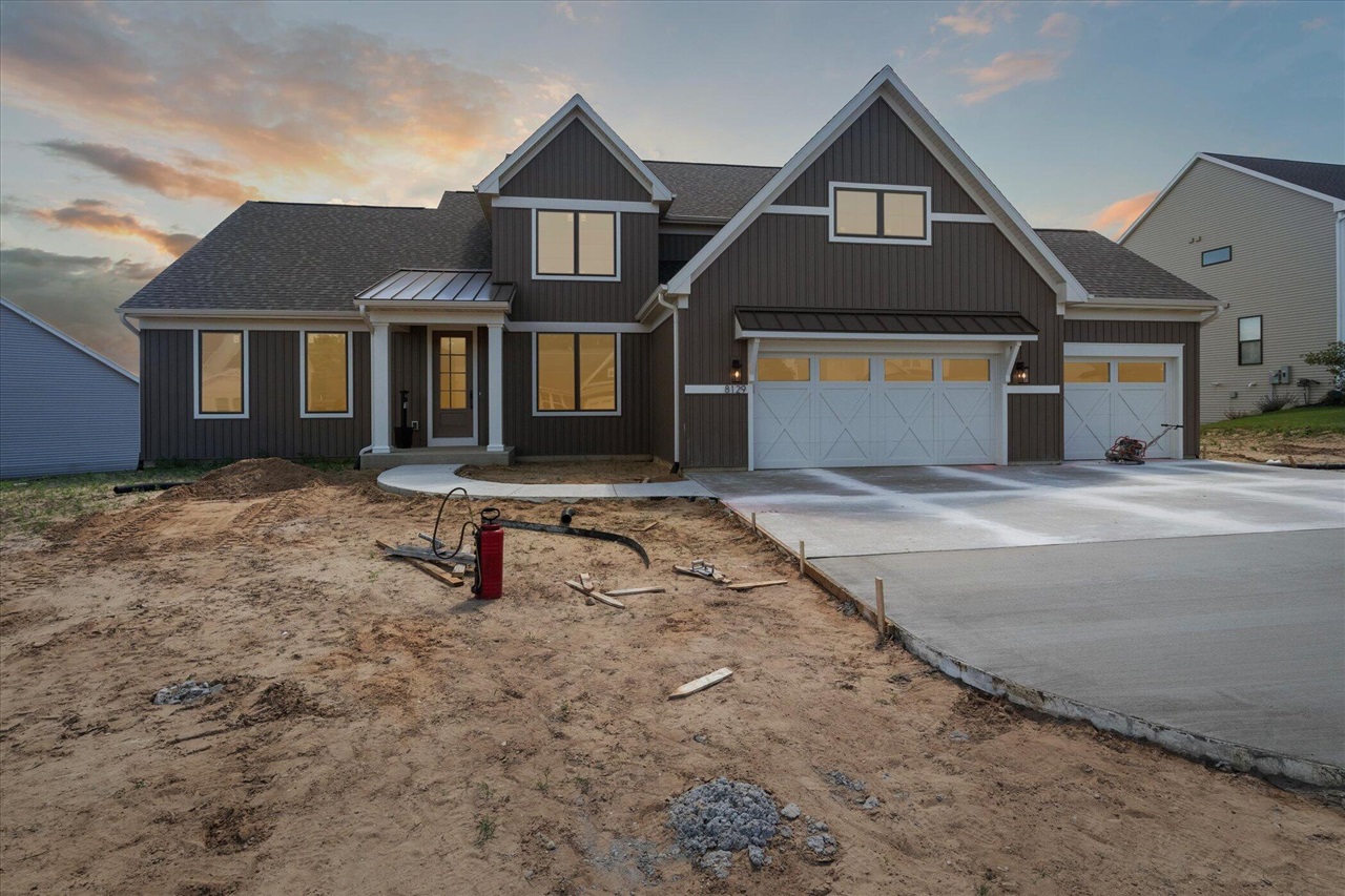 7943 Turning Stone Property Photo 1