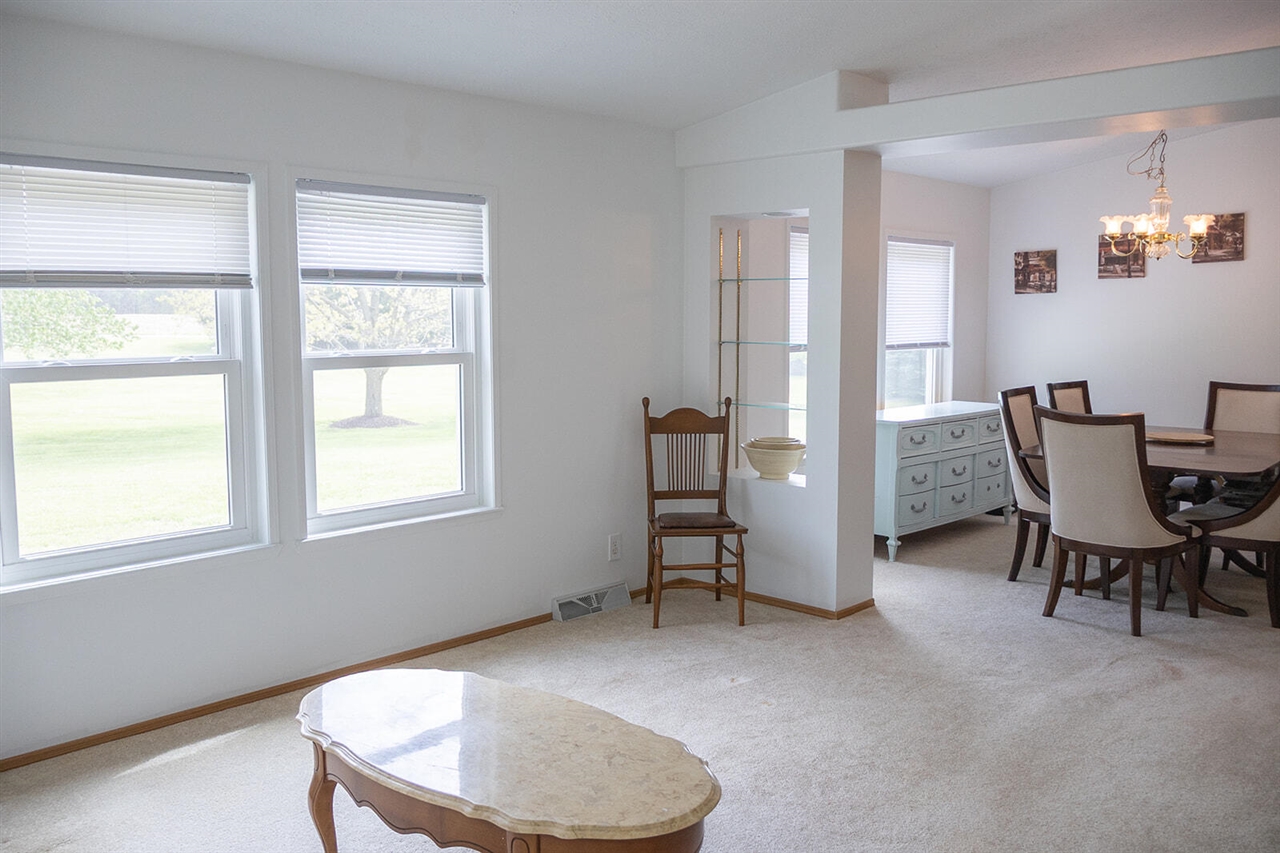 5251 Spring Creek Road Property Photo 8