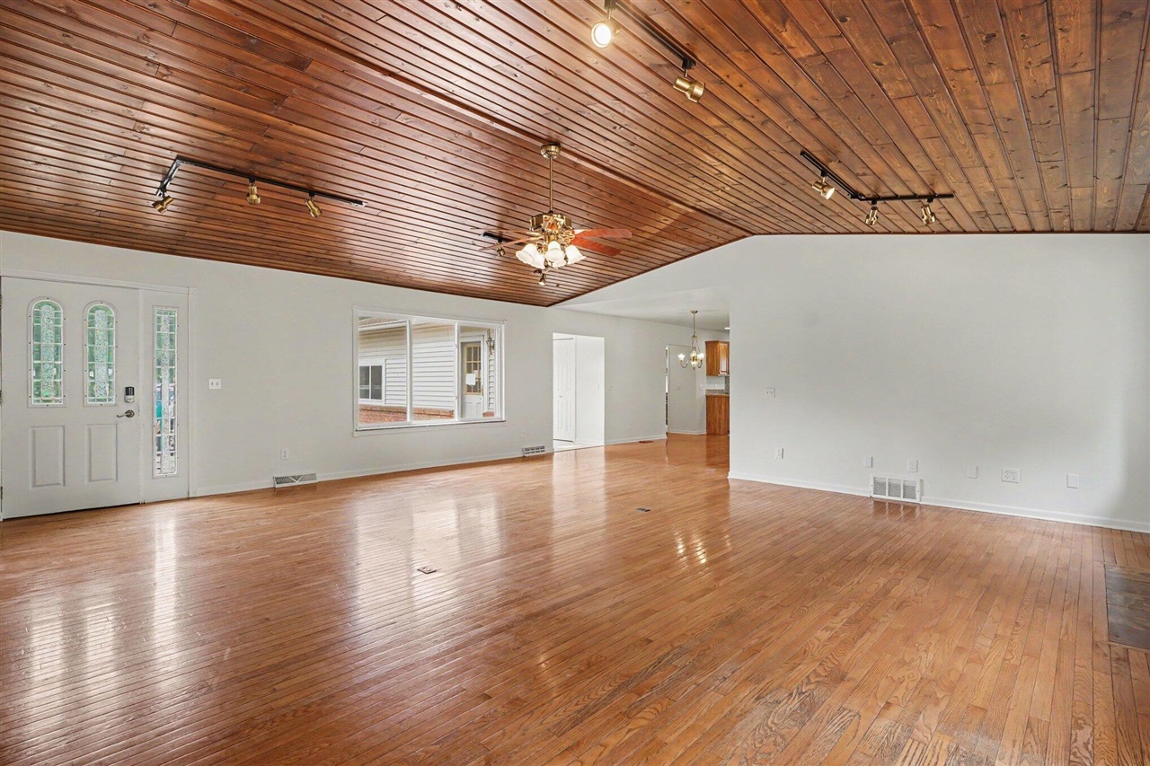 15378 Mcleans Property Photo 14
