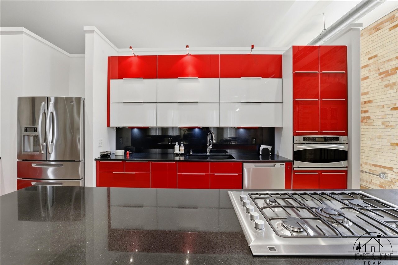 40 Lexington Avenue Property Photo 18