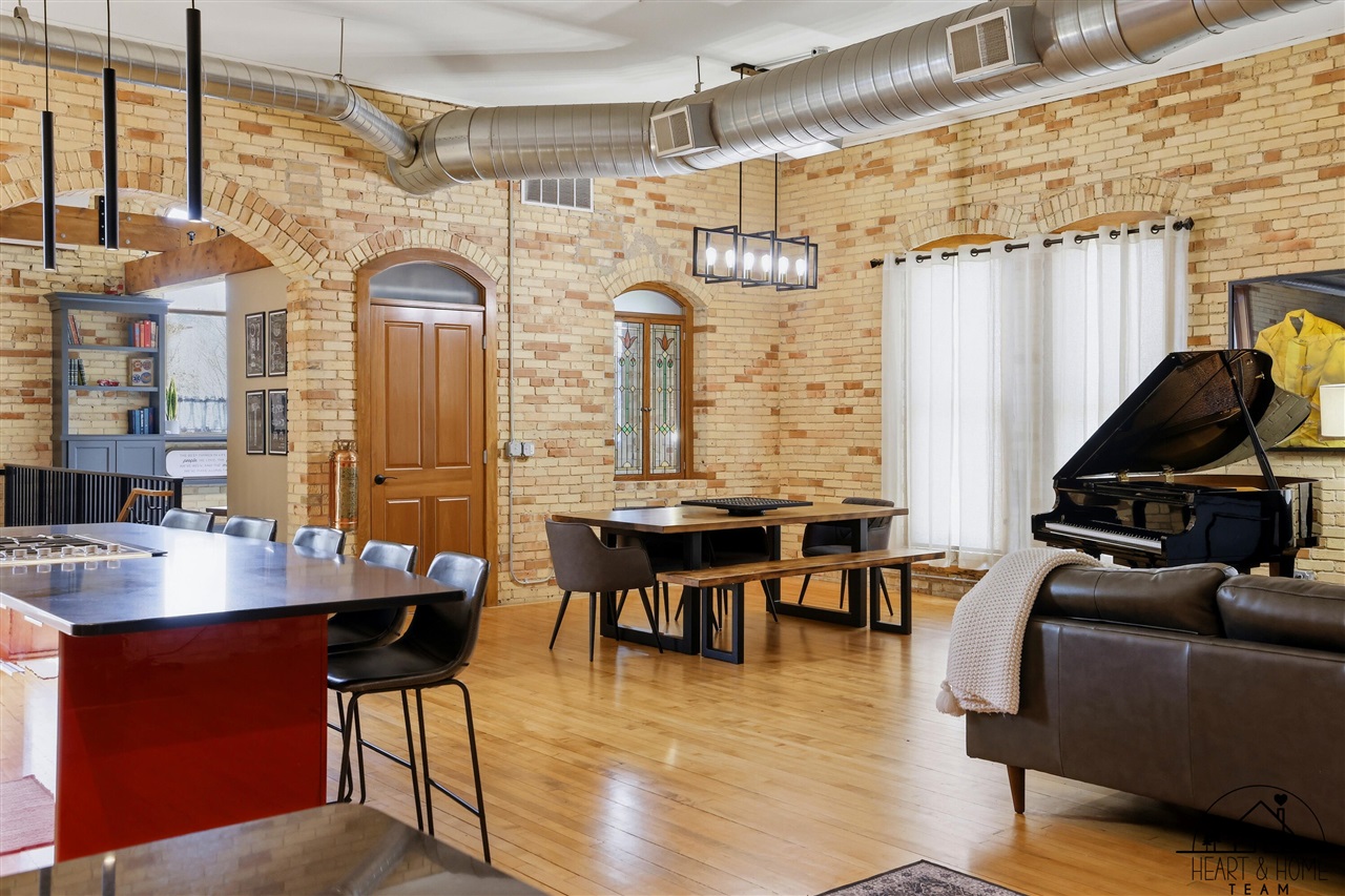 40 Lexington Avenue Property Photo 21