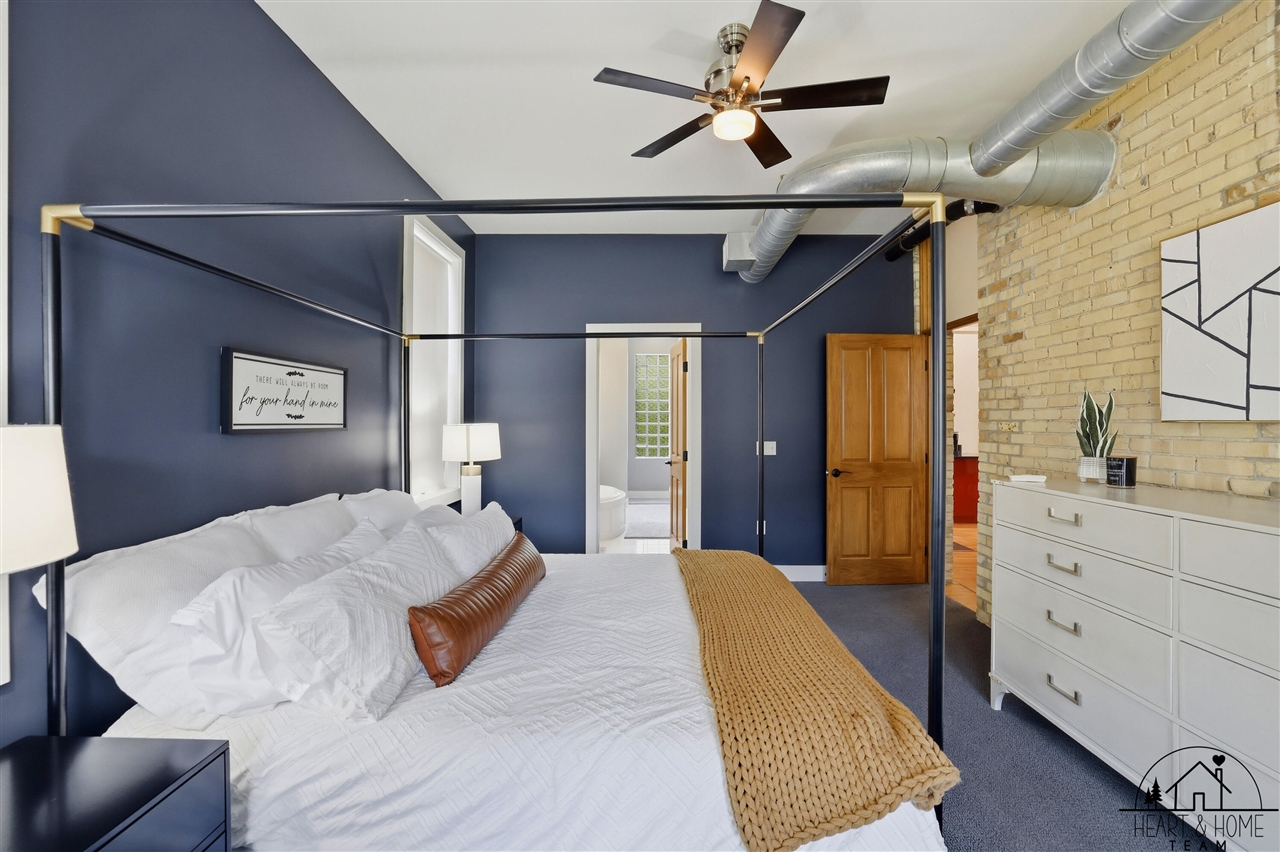 40 Lexington Avenue Property Photo 23