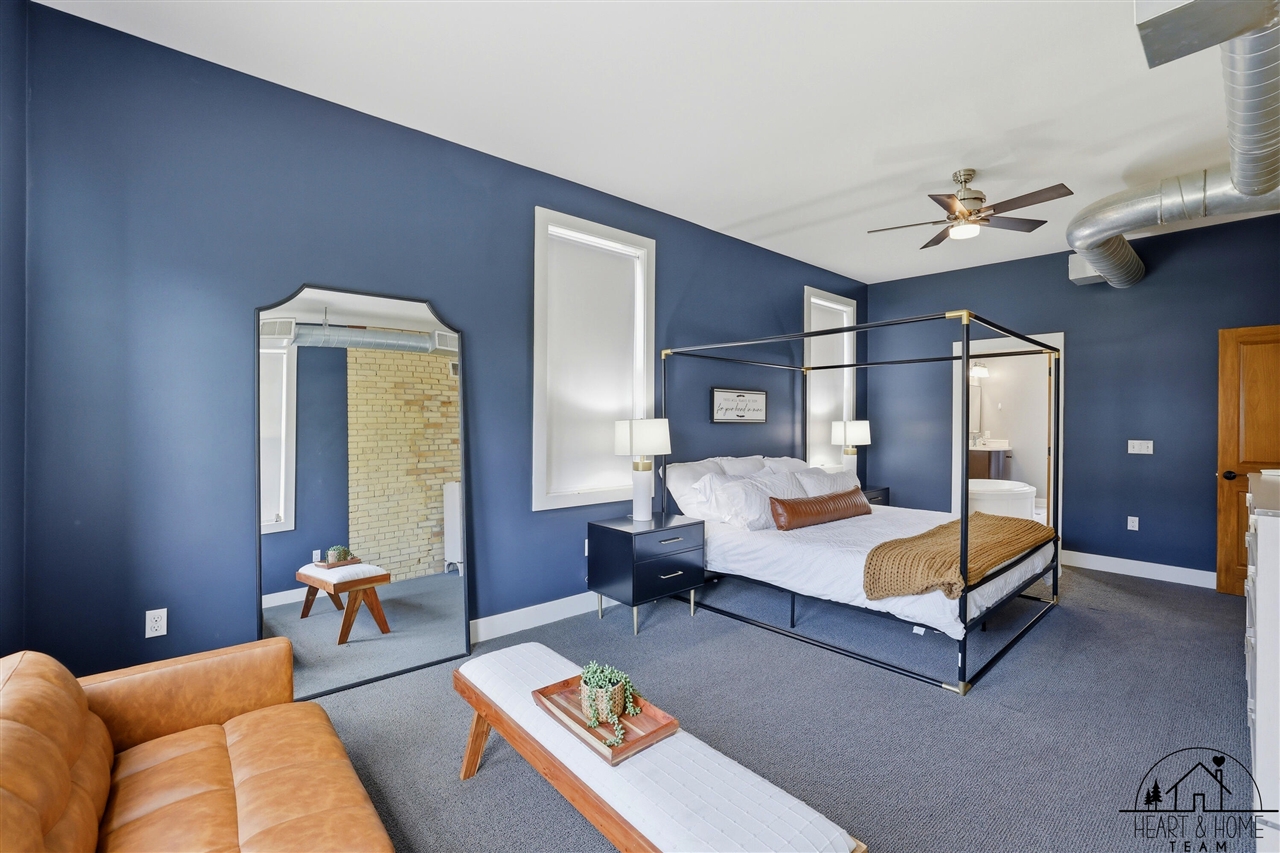 40 Lexington Avenue Property Photo 24