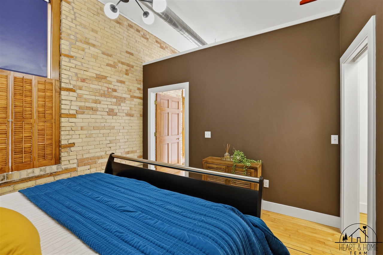 40 Lexington Avenue Property Photo 26