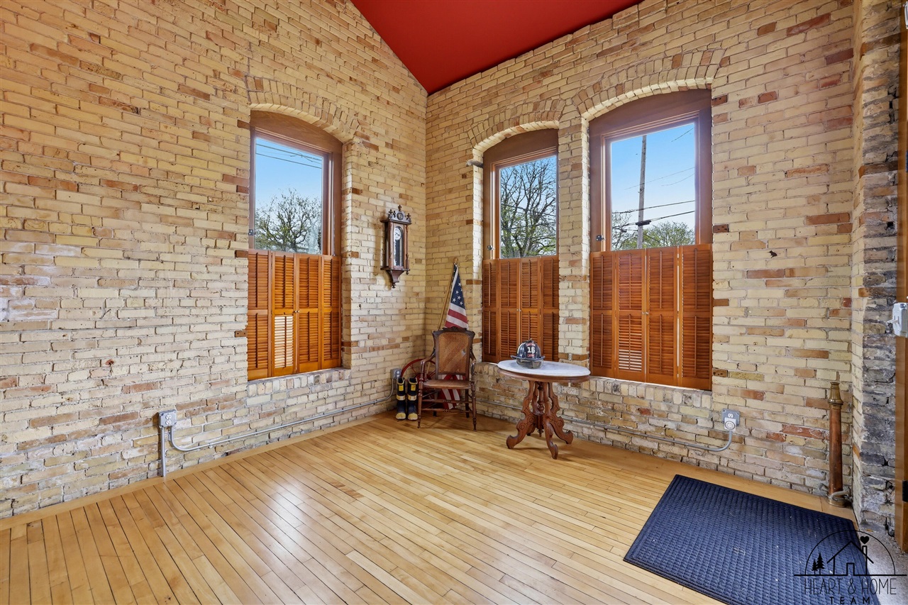 40 Lexington Avenue Property Photo 35