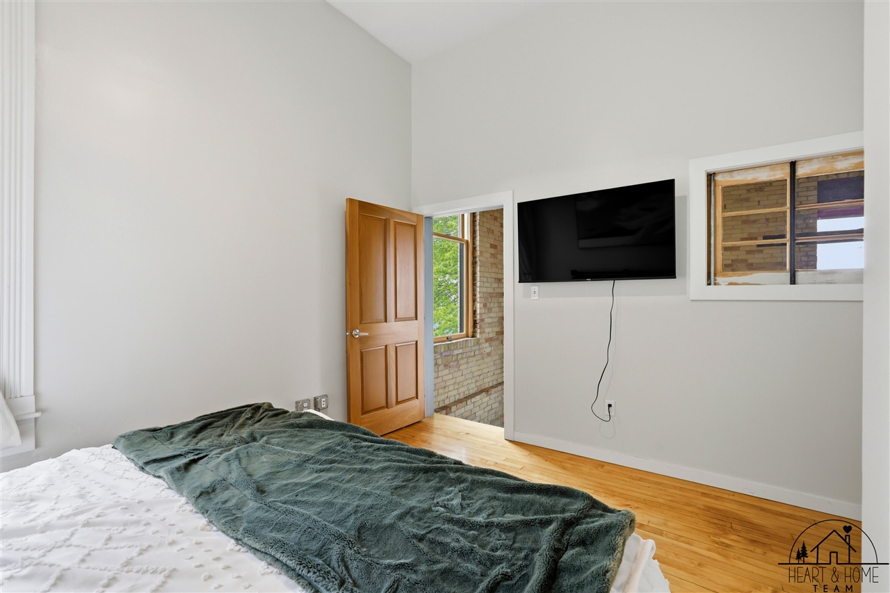 40 Lexington Avenue Property Photo 50