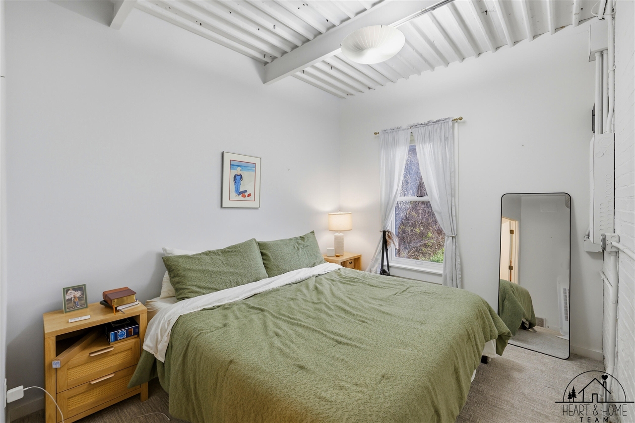 40 Lexington Avenue Property Photo 64