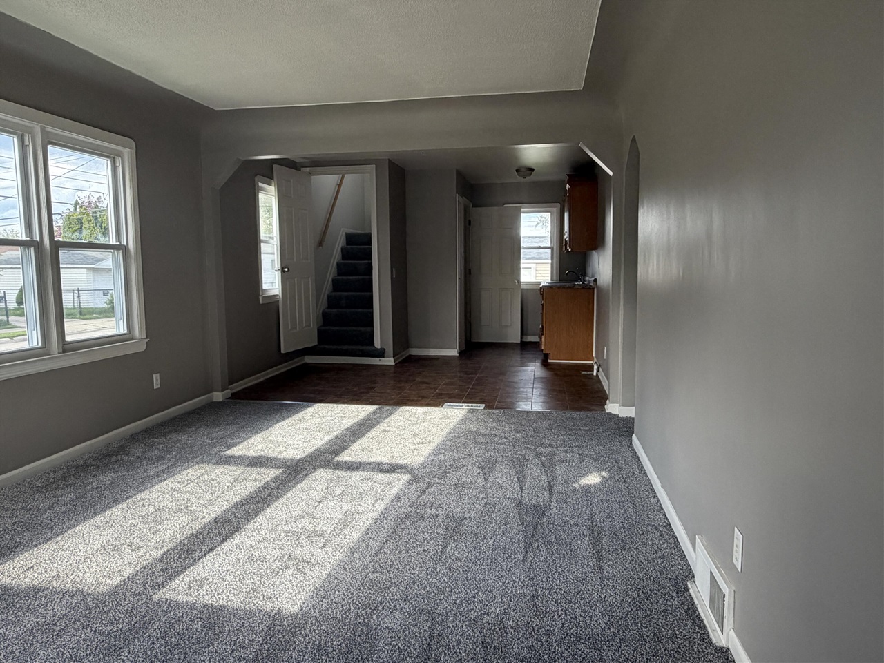 22864 Piper Avenue Property Photo 4