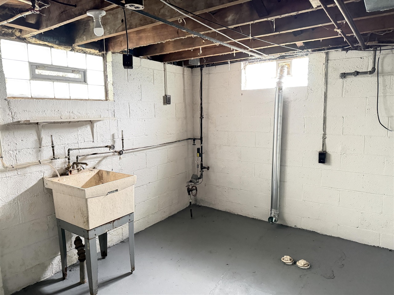22864 Piper Avenue Property Photo 15