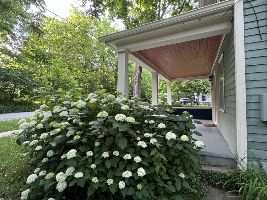 1308 Traver Road Property Photo 10