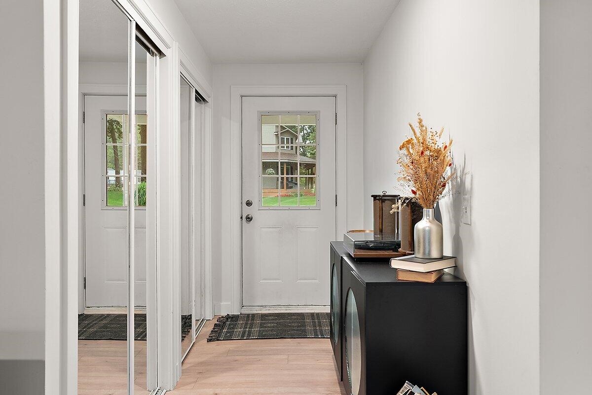 70529677 Property Photo 6