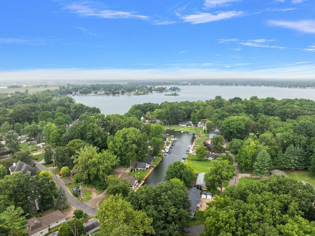 70529677 Property Photo 24